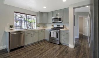 1216 Woodview Dr, Oceanside, CA 92056