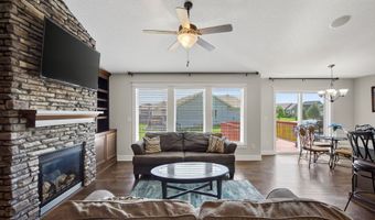2027 NW 24th St, Ankeny, IA 50023