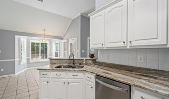 8217 THORNE Dr, Bartlett, TN 38002
