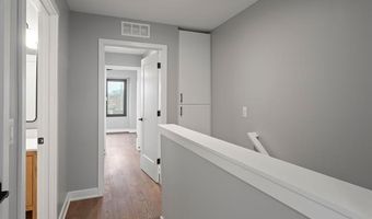 2237 Trillium Ln, Ann Arbor, MI 48104