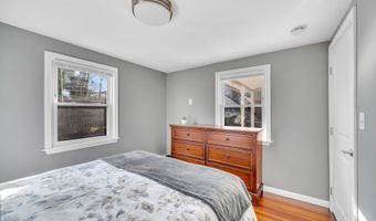 31 Monroe St 4, Branford, CT 06405