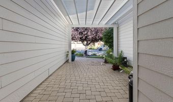 965 Springfield Dr, Gardnerville, NV 89460