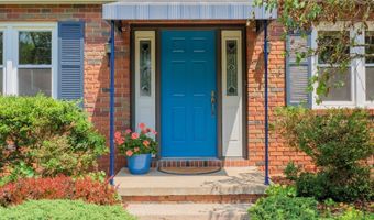 7 Robin Hill Ln, Athens, OH 45701