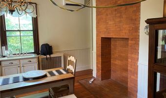 12 Clarke St, Newport, RI 02840