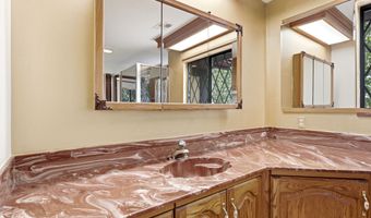 1501 E MAPLE HILLS Dr S, Bountiful, UT 84010