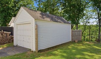 30 Hopkins Ter, Cumberland, RI 02864