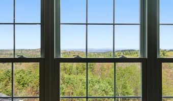 20 Pinnacle Ln, Bow, NH 03304