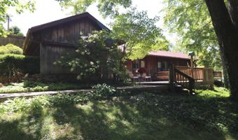 714 Edgewood Dr, Batesville, IN 47006