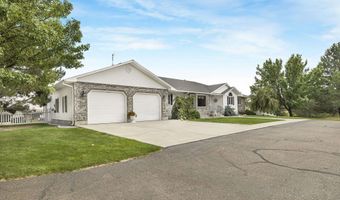 2609 Lakeview Dr, American Falls, ID 83221