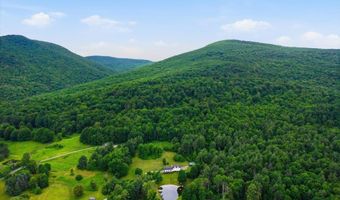 405 Old W Rd, Arlington, VT 05250