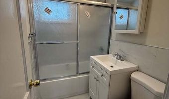 290 Priscilla St, Bridgeport, CT 06610