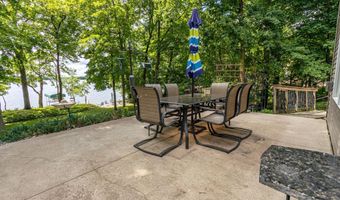 1728 Golden Dr SW, Alexandria, MN 56308