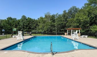 3055 Briarwood Dr, Tobyhanna, PA 18466