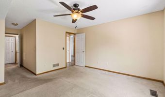 3849 Stonehaven Ct, Anoka, MN 55303