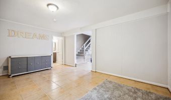 7600 CHARLESTON Dr, Bethesda, MD 20817