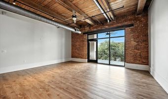 598 3Rd St 2200, Macon, GA 31201