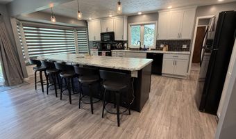 1815 Craig Rd, Aurora, NE 68818