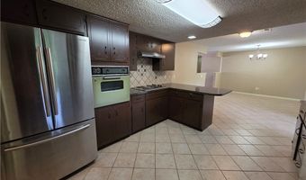 1806 Lawrence St, Bentonville, AR 72712