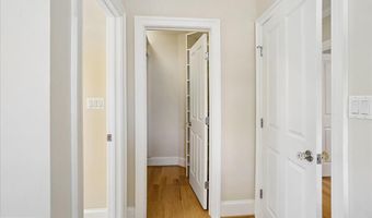 7800 RADNOR Rd, Bethesda, MD 20817