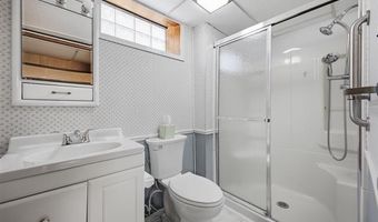 15924 Hanover Ave, Allen Park, MI 48101