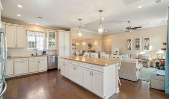 10 CHAPEL HILL Ct, Barnegat, NJ 08005