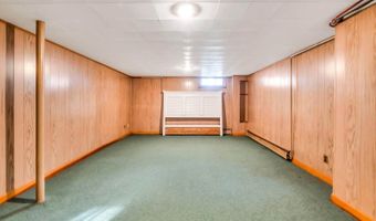 123 Mount Hope Ave, Bangor, ME 04401