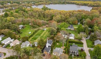 540 Middle Hwy, Barrington, RI 02806