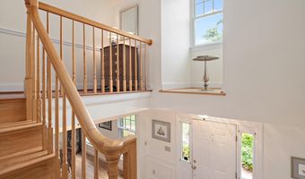 718 WHITEHALL BEACH Rd, Annapolis, MD 21409