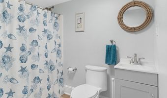 107 Ocean Ridge Dr, Atlantic Beach, NC 28512