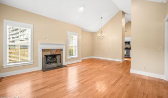 918 La Chere St, Beaufort, SC 29902