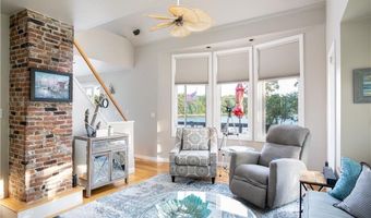 110 Rocky Hollow Rd, East Greenwich, RI 02818