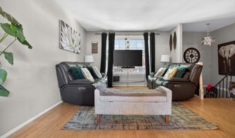 726 PLUMTREE Ln, Claymont, DE 19703