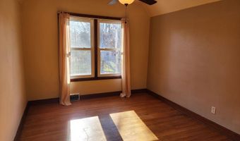 908 E 9th St, Atlantic, IA 50022