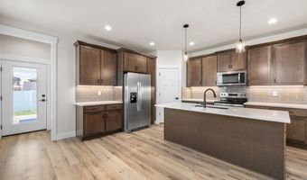 4061 SADDLEBACK Ln, Cheyenne, WY 82001