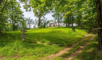 185 Dutch Glory Rd, Amity, PA 15311
