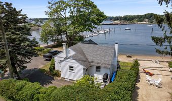 15 River Rd, Branford, CT 06405
