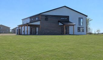 38515 129th St, Aberdeen, SD 57401