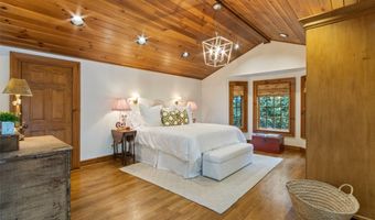 424 Split Rail Row, Highlands, NC 28741