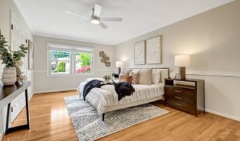 4003 KLOMAN St, Annandale, VA 22003