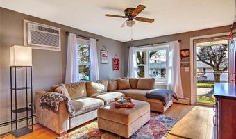 72 Vermont St, Cranston, RI 02920