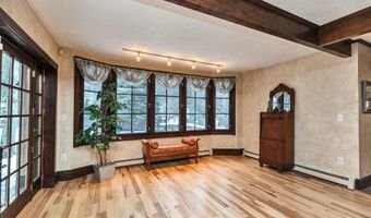 107 Fresh Pond Ln, Brookline, NH 03033