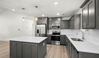 11 Orleton Ln, Bella Vista, AR 72715