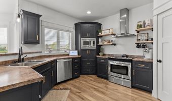 1106 BOBBY Ct, Appleton, WI 54915