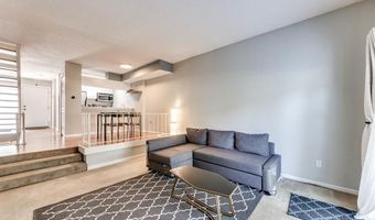 1210 Wicklow Rd A, Ballwin, MO 63021