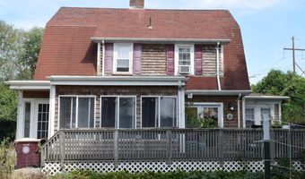 99 S Main St, Acushnet, MA 02743