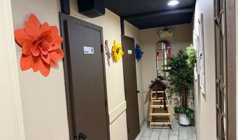 909 Main St, Adel, IA 50003