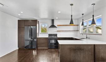 593 Crowson Rd, Ashland, OR 97520