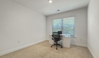 1160 Kendron LN 16, Atlanta, GA 30329