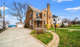 2509 Walnut Blvd, Ashtabula, OH 44004