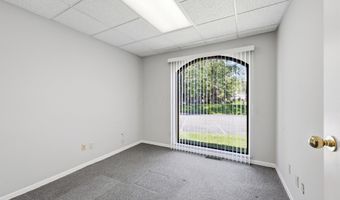 1287 Worthington Woods Blvd, Columbus, OH 43085